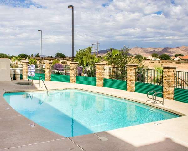 Comfort Inn & Suites Yuma I-8 photo 3