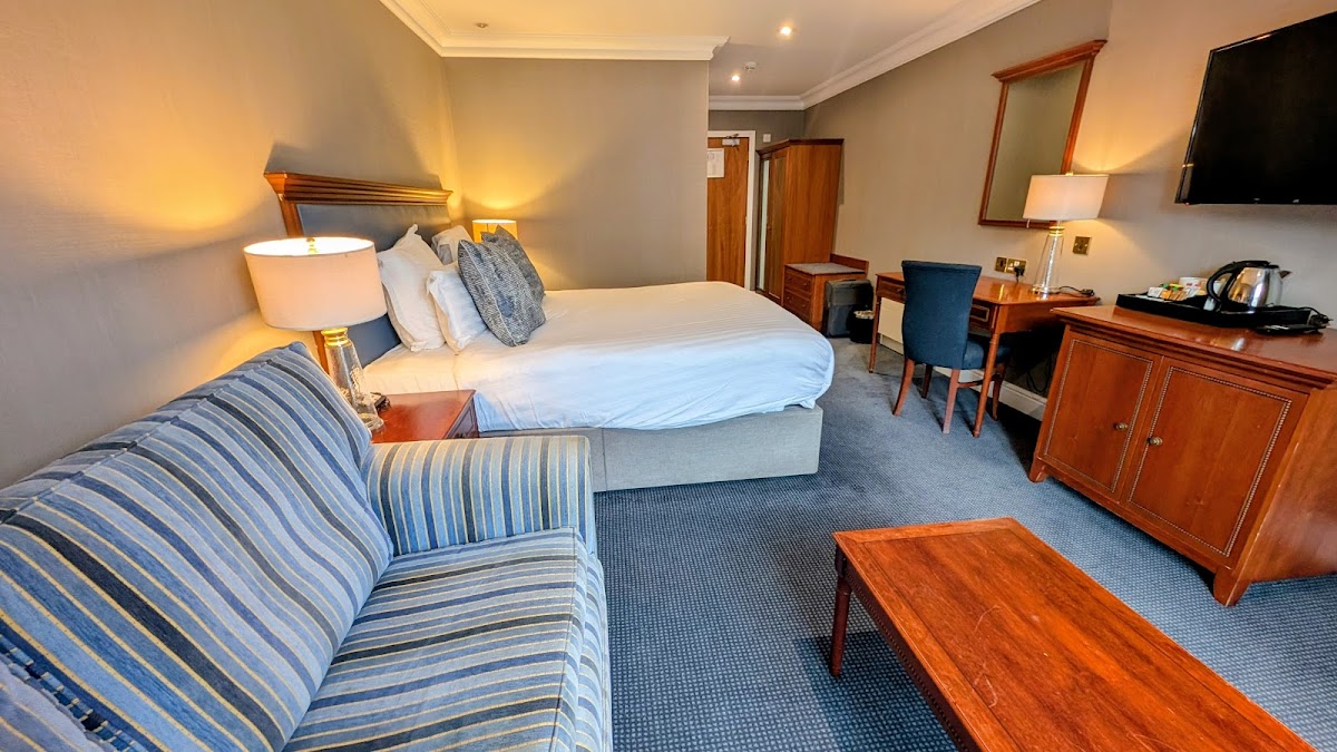 Manor Hotel Solihull photo 2