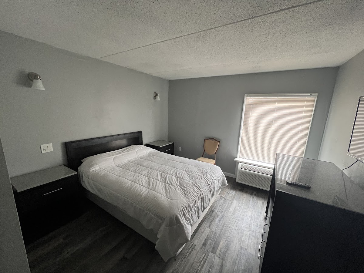 Town Inn & Suites South Plainfield NJ photo 2