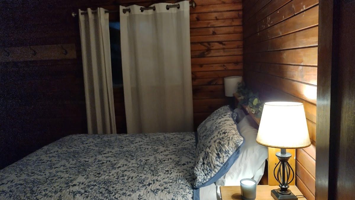 Raccoon Lakeside Lodge photo 2