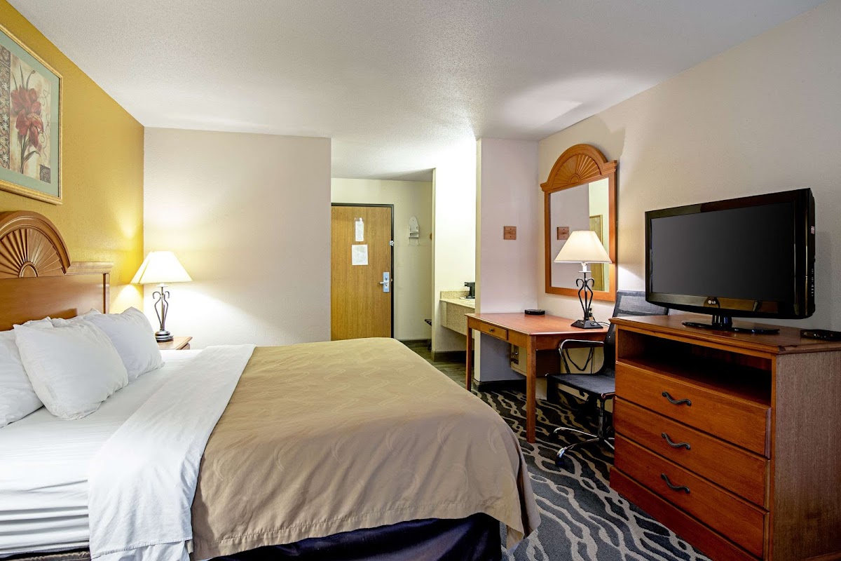 Quality Inn Huron photo 2