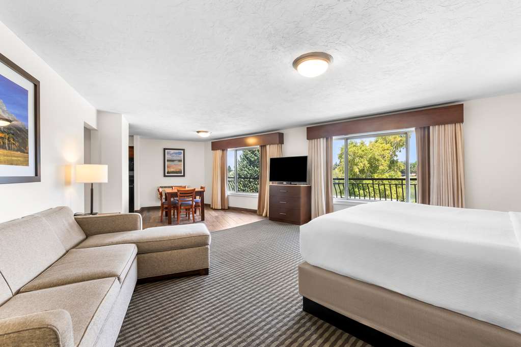 Best Western Driftwood Inn photo 2