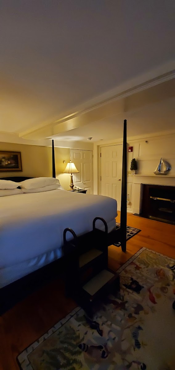 Harbor Crest Inn photo 2