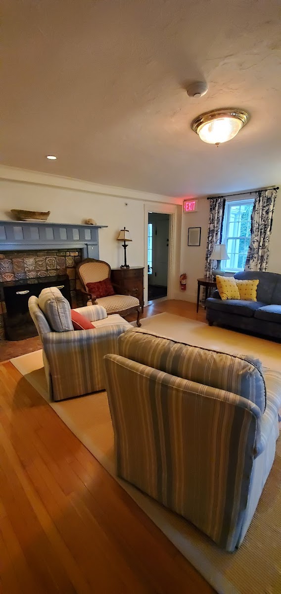 Harbor Crest Inn photo 3