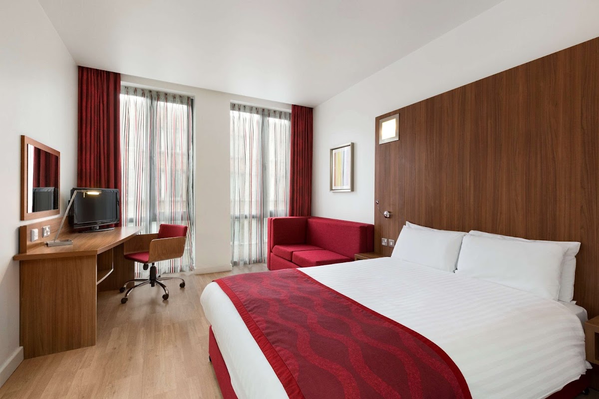 Ramada Encore by Wyndham Leicester City Centre photo 2