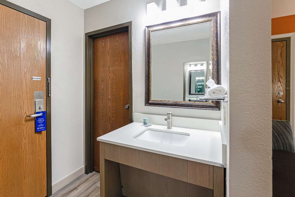 Best Western U. S. Inn photo 3