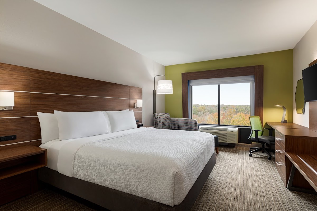 Holiday Inn Express & Suites Lexington NW-the Vineyard by IHG photo 2