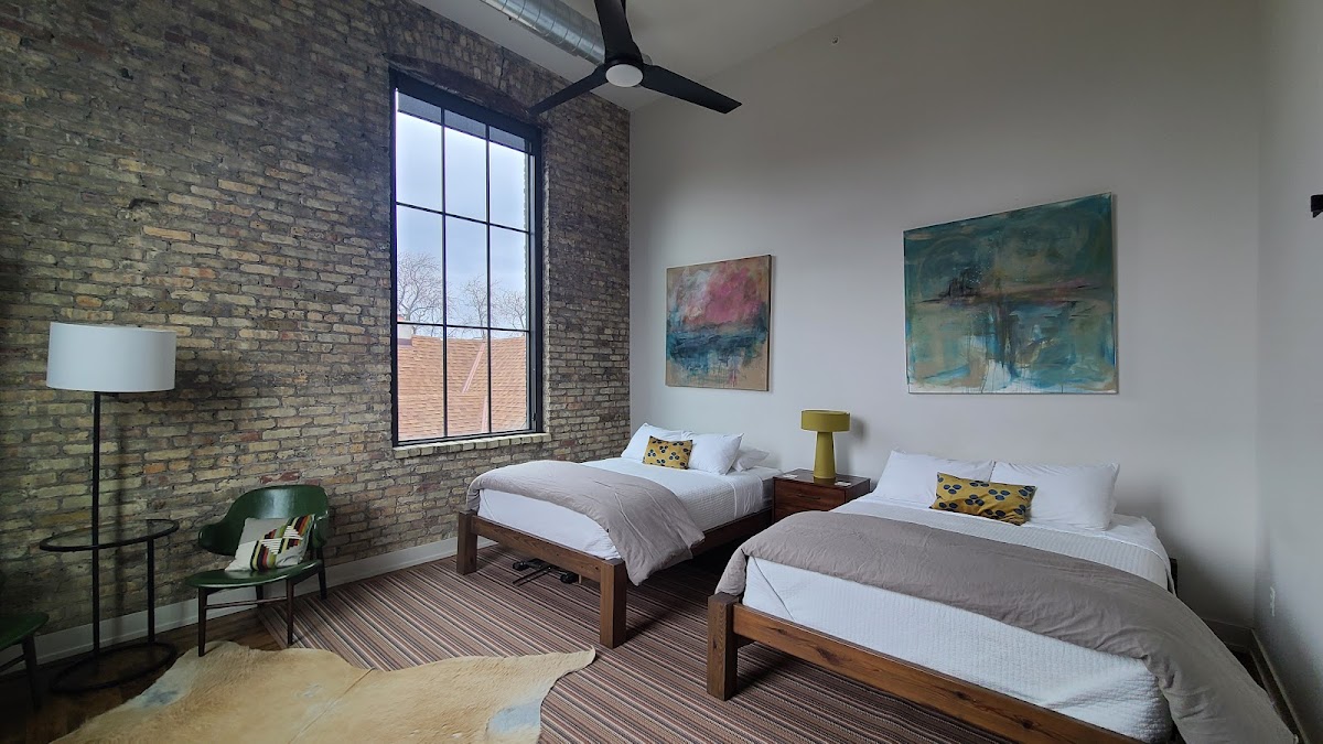 Kinn Guesthouse Bay View