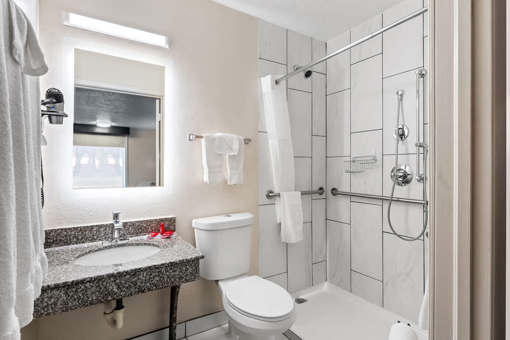 SureStay by Best Western Duncan photo 3