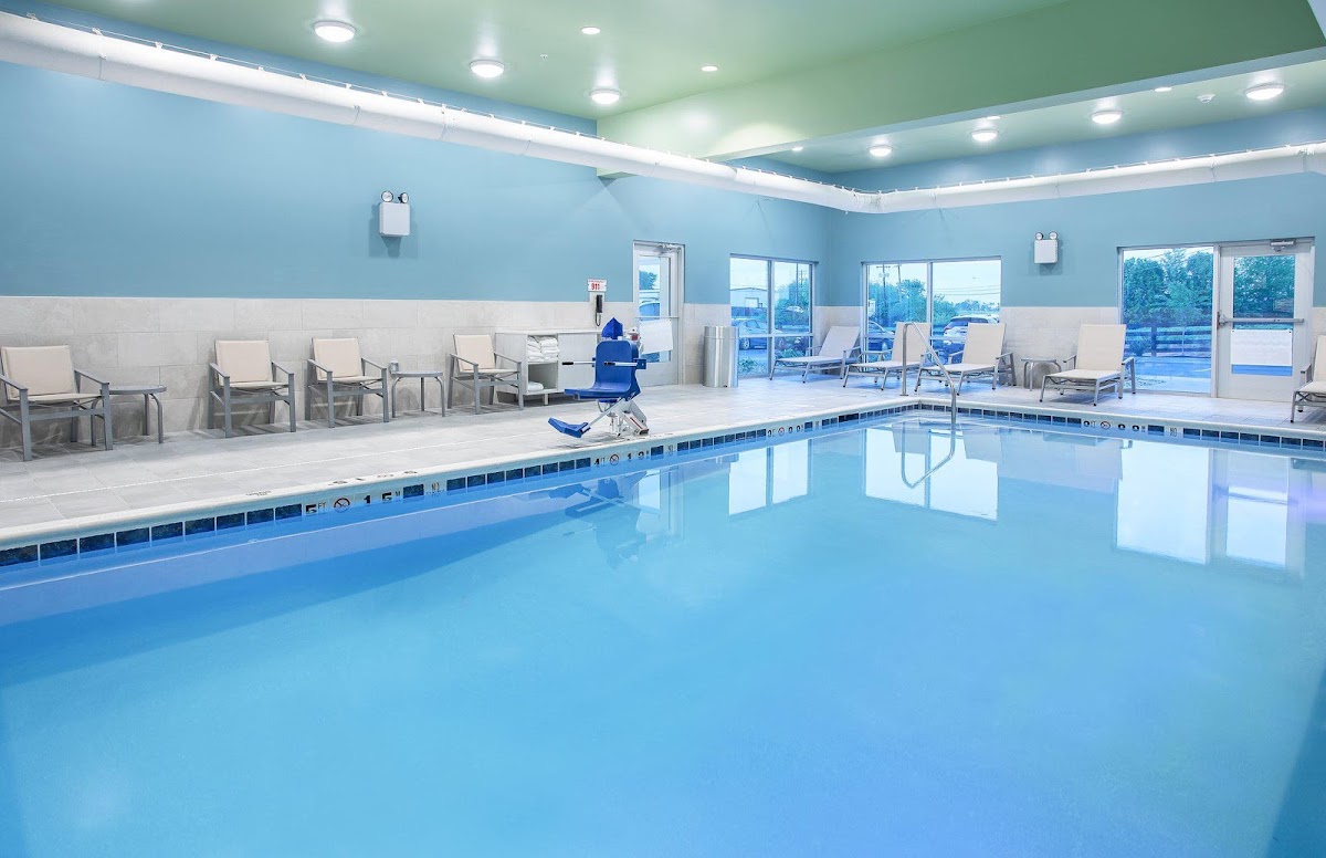 Holiday Inn Express & Suites Lexington W - Versailles by IHG photo 3
