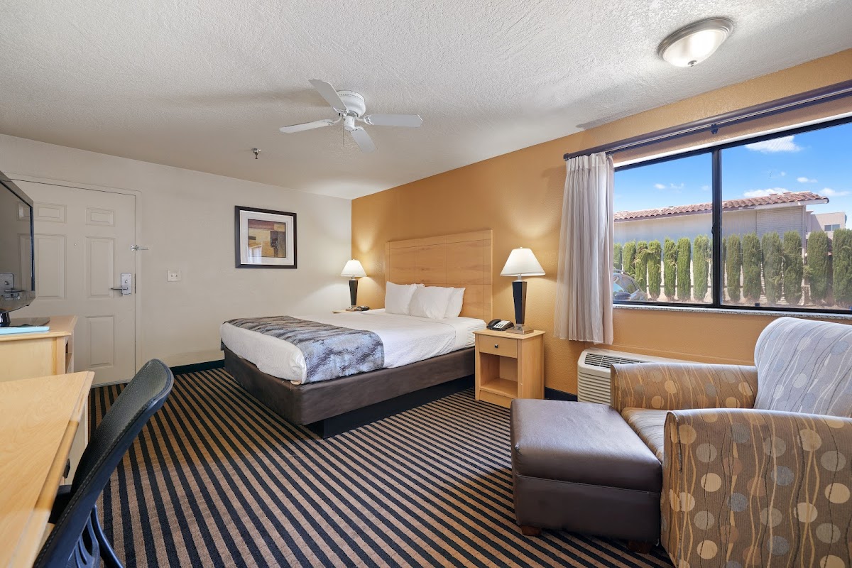 Best Western Plus Executive Inn & Suites photo 2