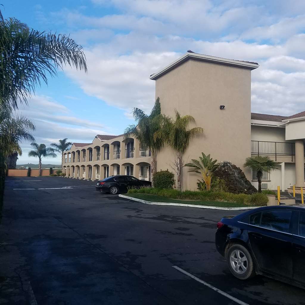 SureStay by Best Western Hollister