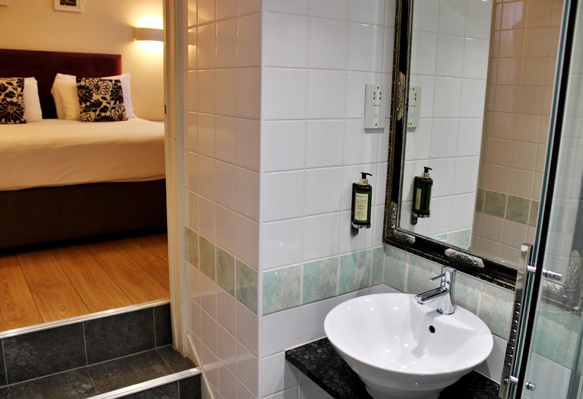 Victoria Square Hotel photo 3