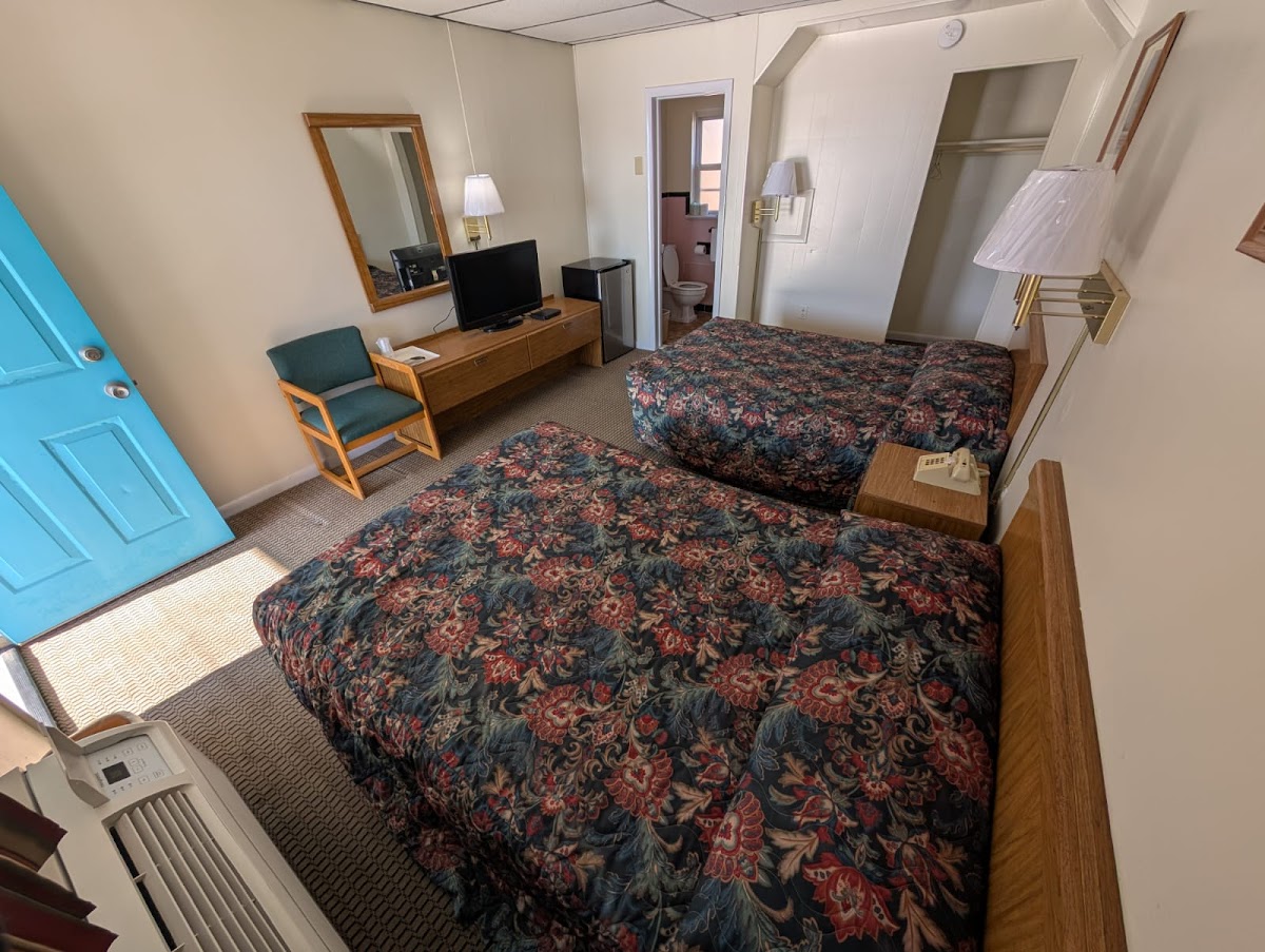 Relax Inn New Castle photo 3