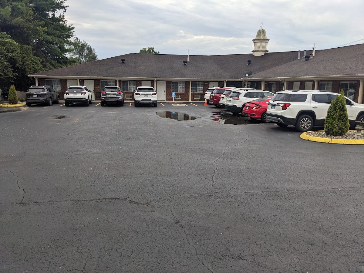 Tompkinsville Inn photo 2