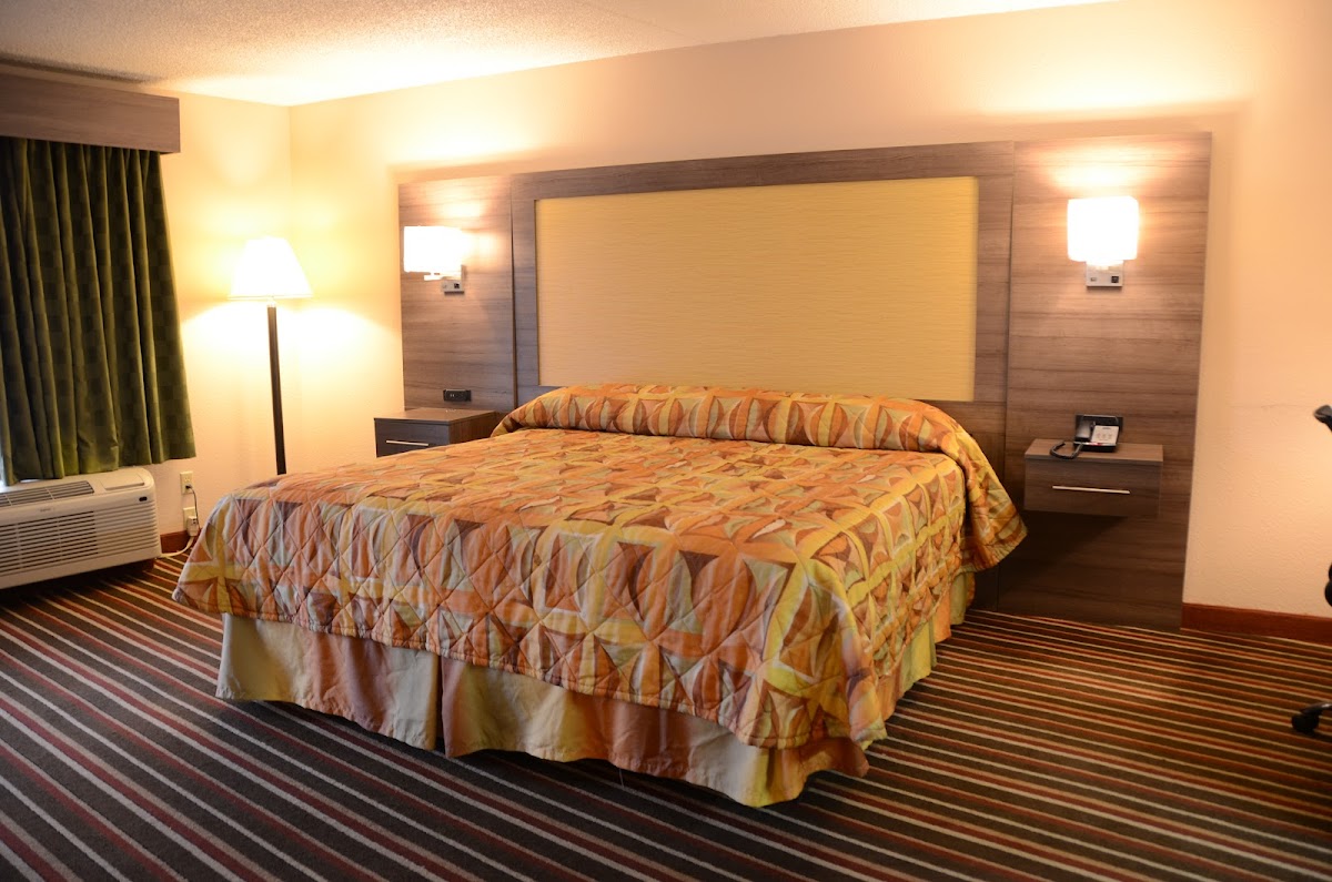 Legacy Inn Sumner photo 2
