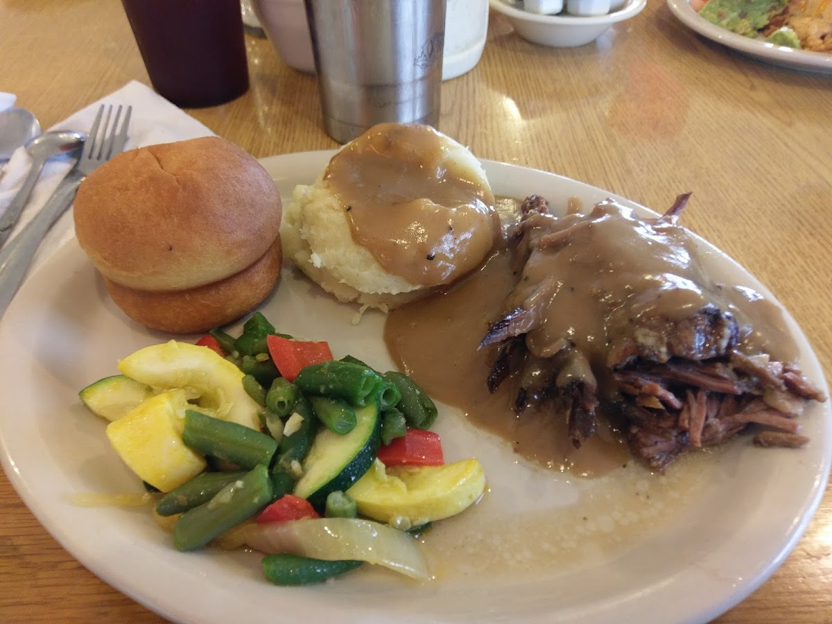 Hunter House Inn & Suites photo 3