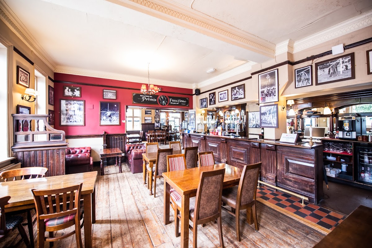 OYO The Green Man Pub And Hotel photo 3