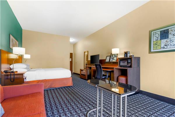 Comfort Inn & Suites Green Bay Stadium Area photo 2