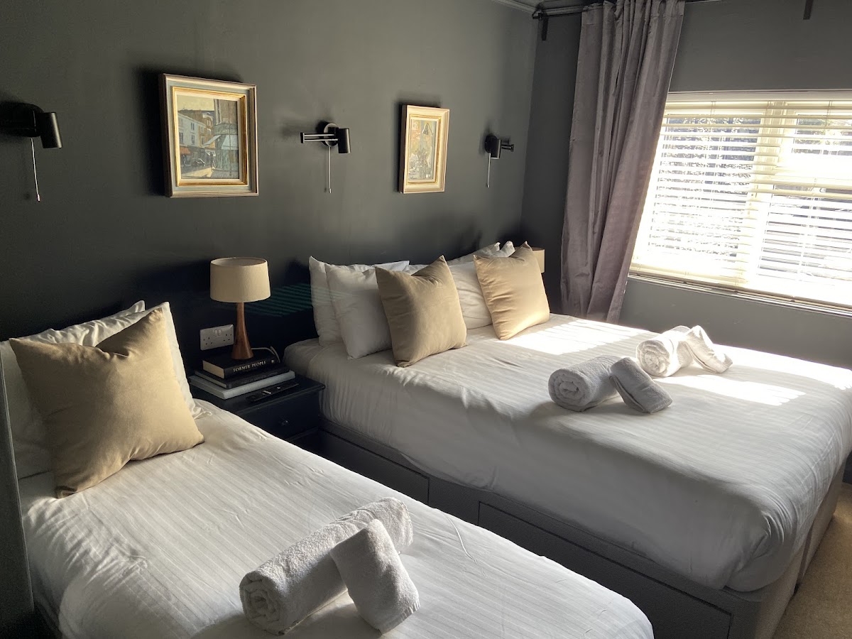 Cambridge House Guest Accommodation photo 2