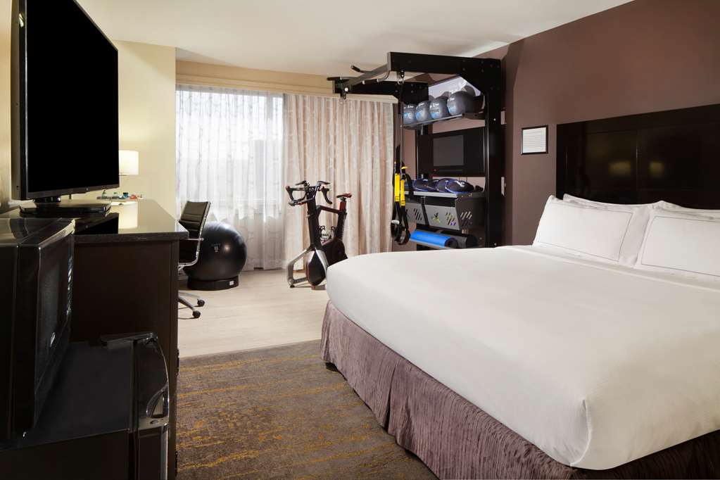 DoubleTree by Hilton Hotel El Paso Downtown photo 2