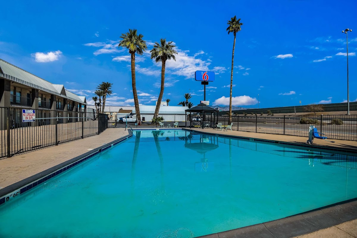 Motel 6 Tucson, AZ- Downtown photo 3