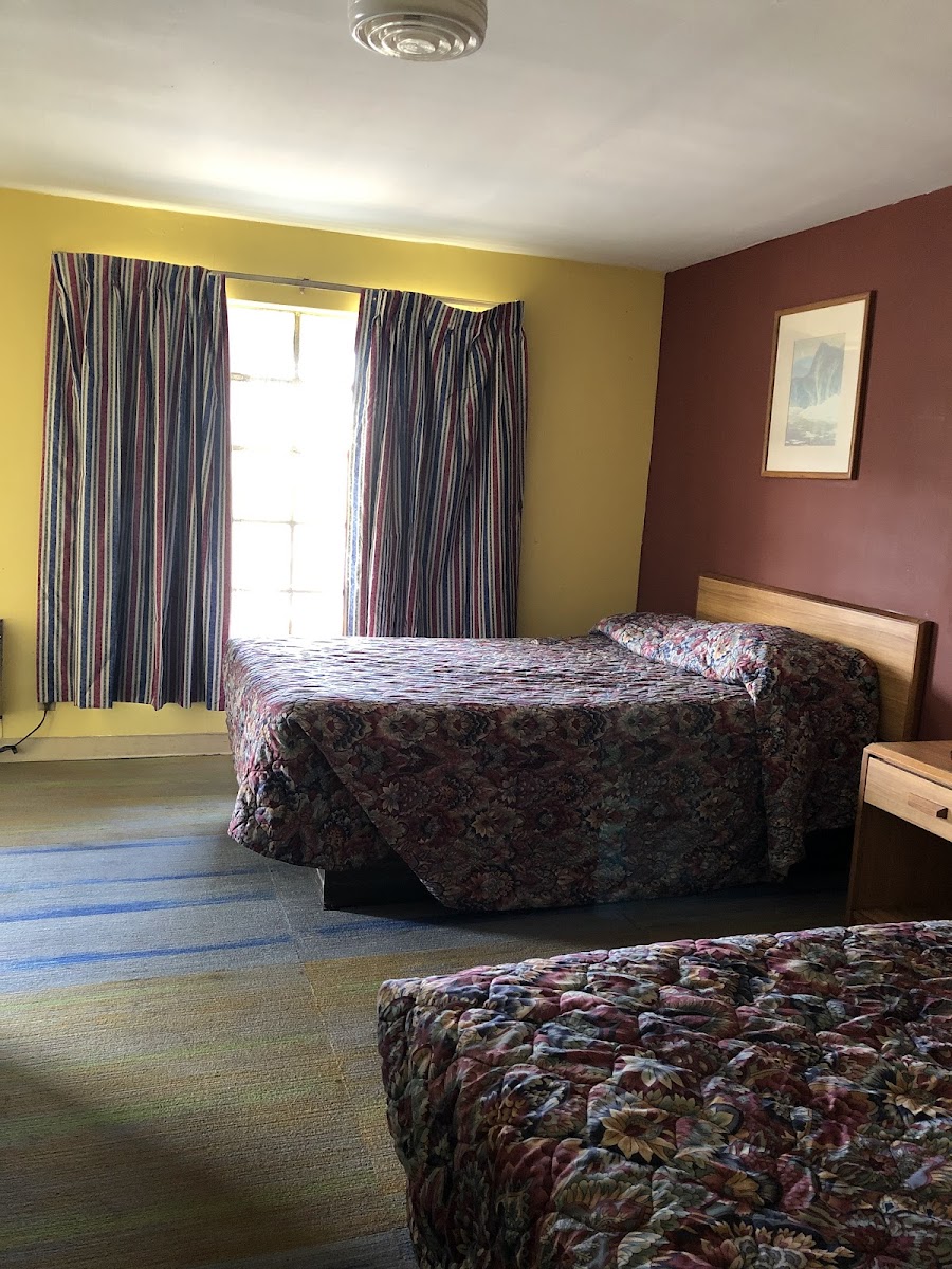 Georgian Motel