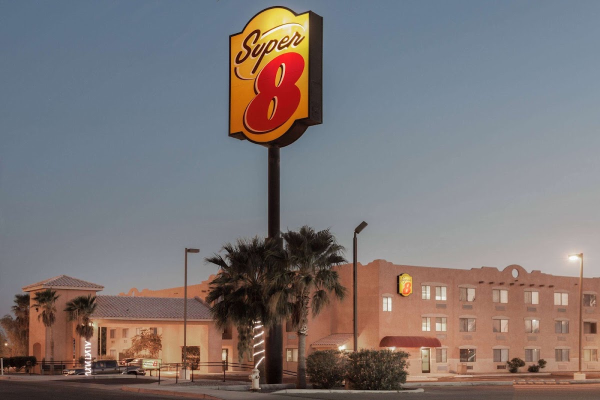 Super 8 by Wyndham Yuma