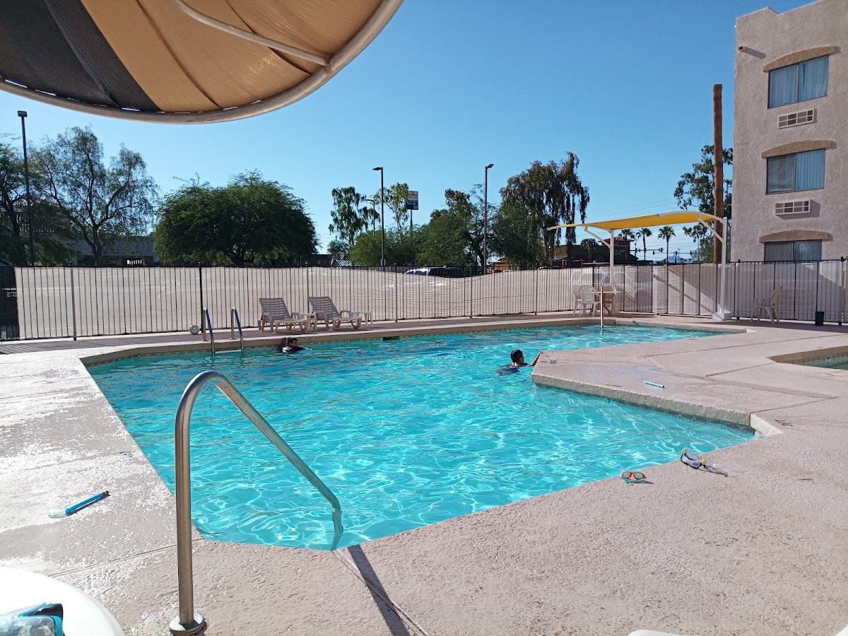 Super 8 by Wyndham Yuma photo 3