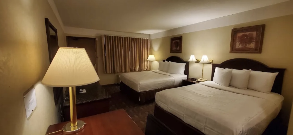 Americas Best Value Inn Chippewa Falls photo 2