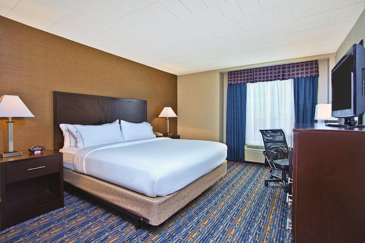 Holiday Inn Express & Suites Pittsburgh West Mifflin by IHG photo 2