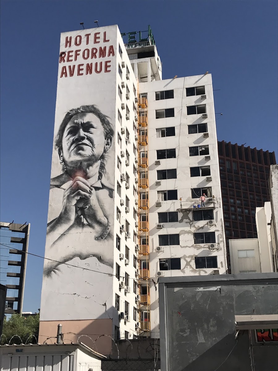 Reforma Avenue photo 3