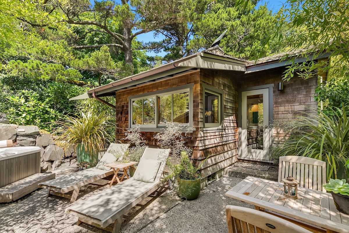 Coast Cabins