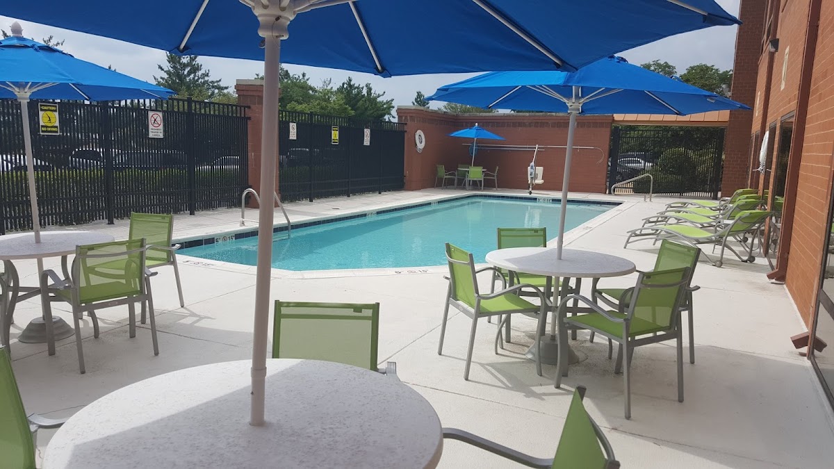 Holiday Inn Express Baltimore-Bwi Airport West by IHG photo 3