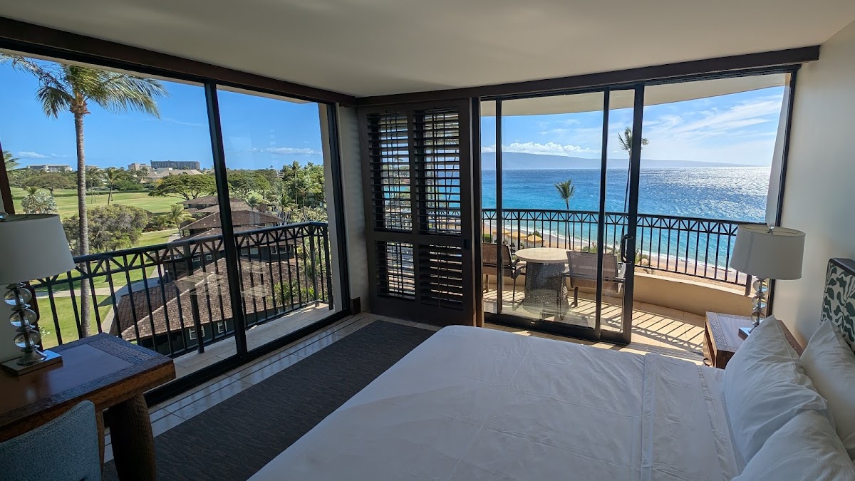 Royal Lahaina Resort & Bungalows photo 2