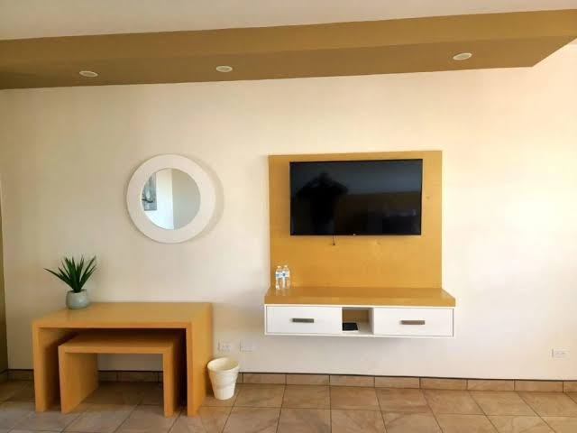 Room 6