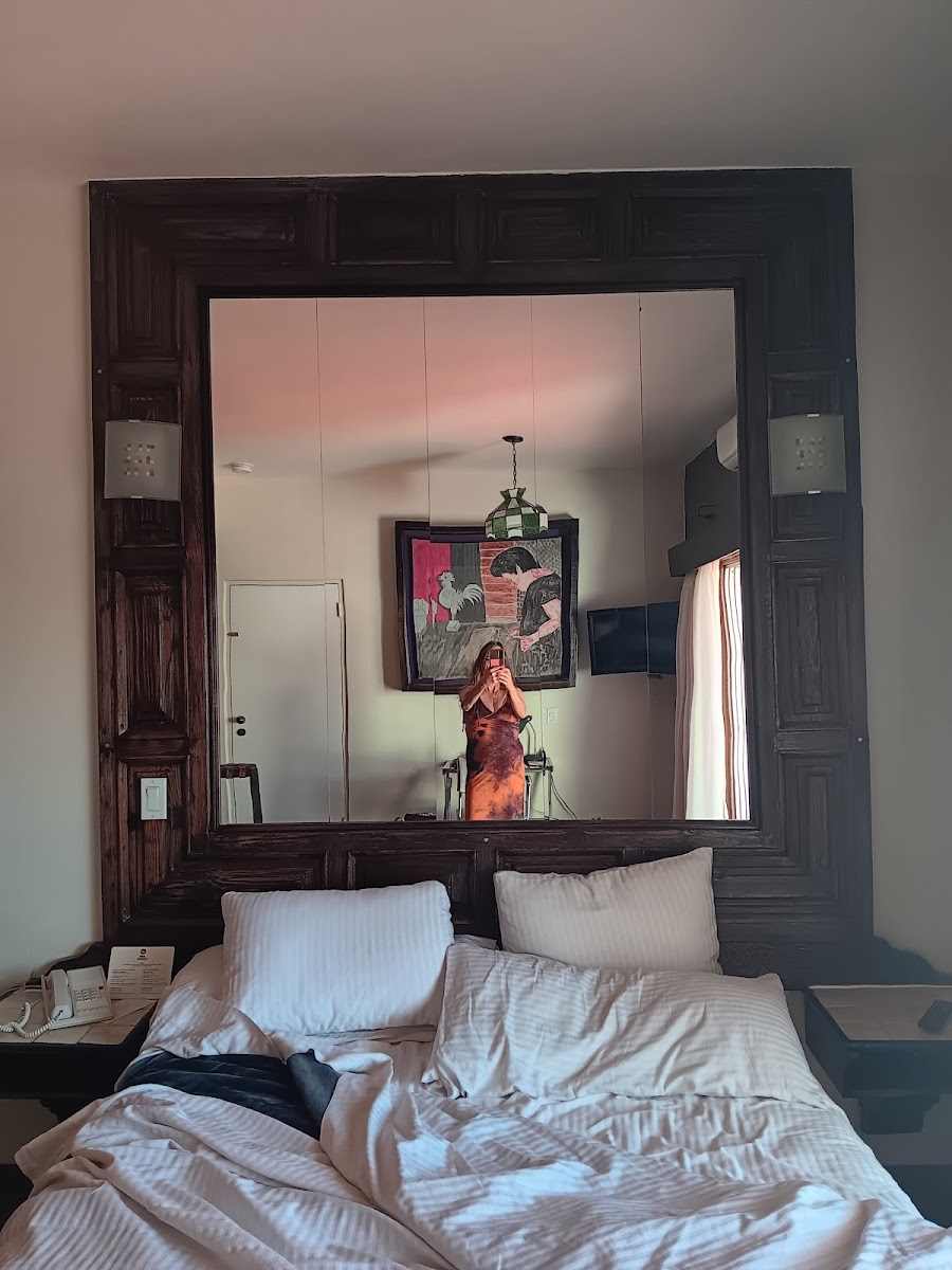Room 9