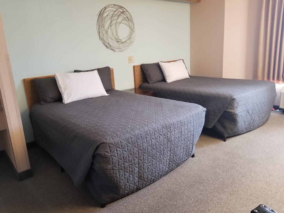 Select Stay Hotel photo 2