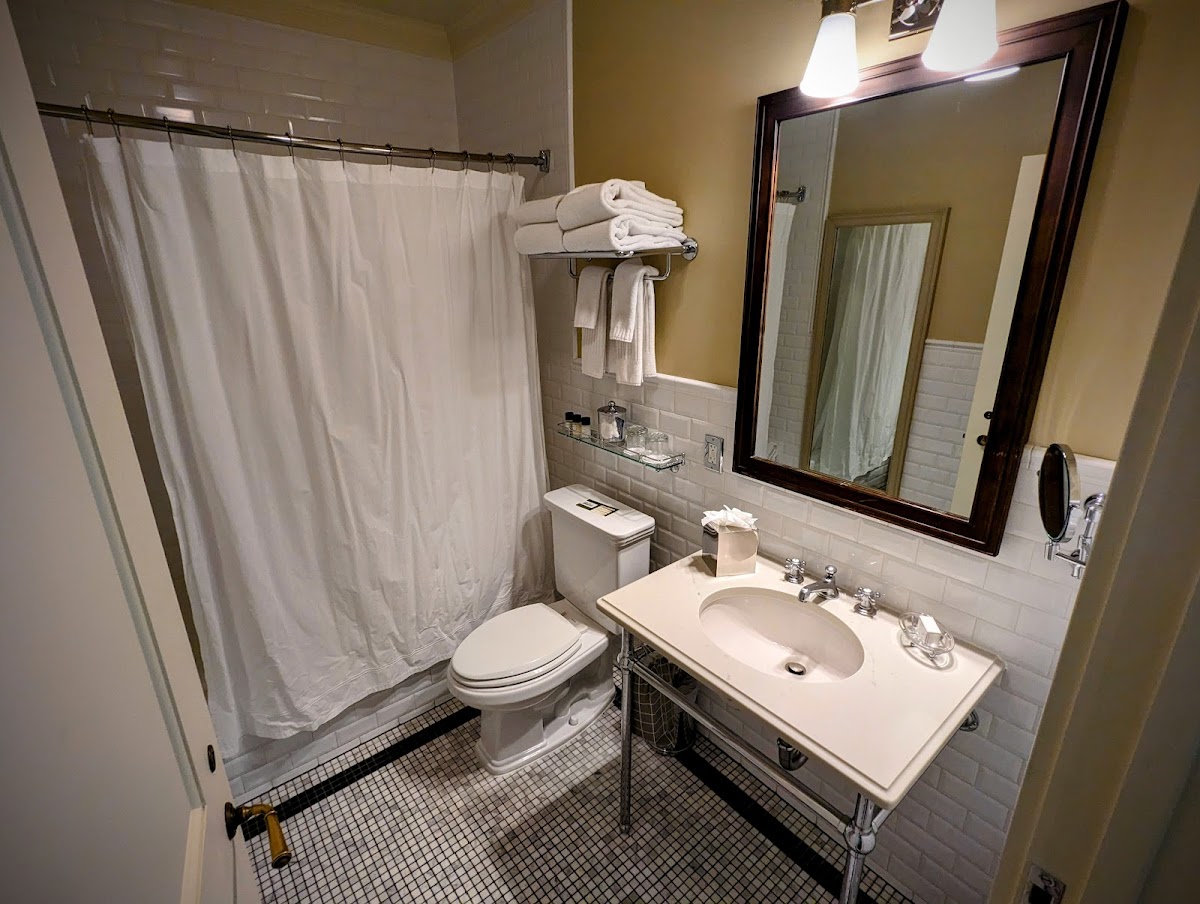New Sheridan Hotel photo 3