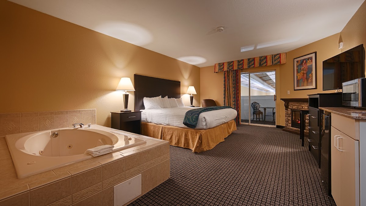 Best Western Lakewinds photo 2