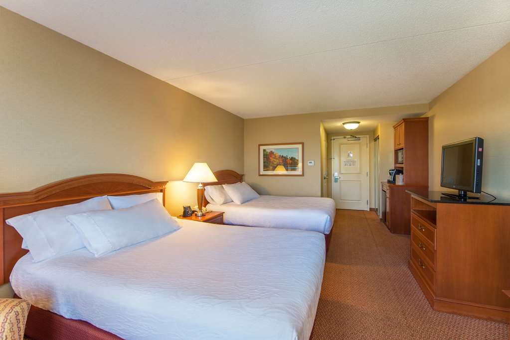Hilton Garden Inn Poughkeepsie/Fishkill photo 2