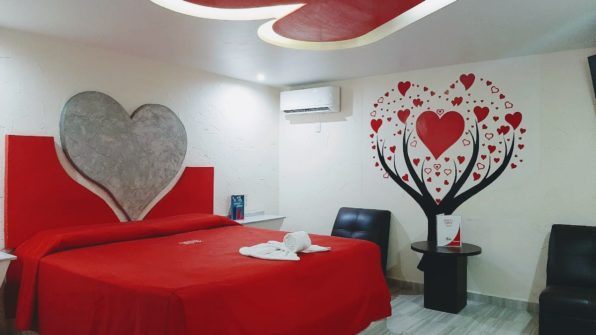 Hotel Love