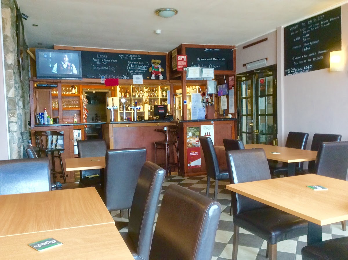 Howards Way photo 3