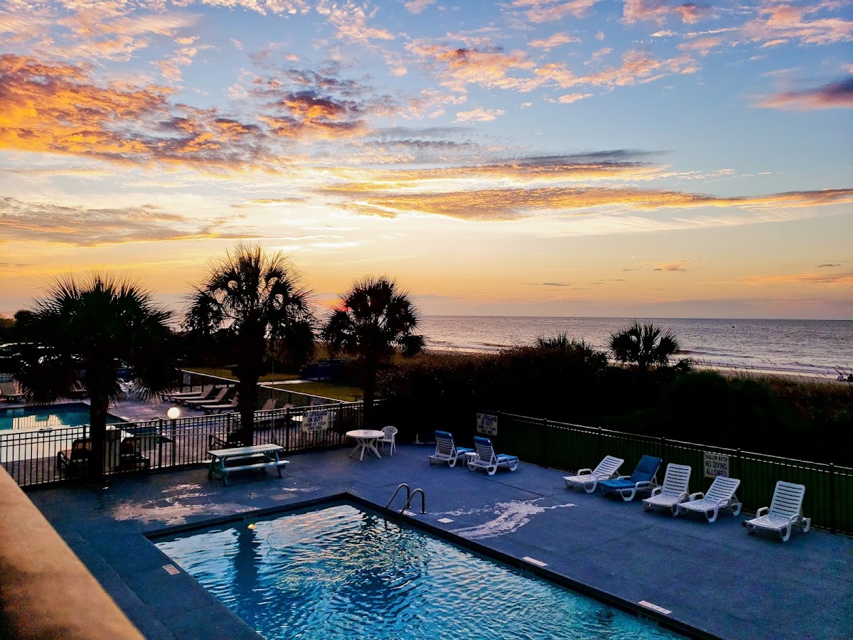 Tropical Seas Hotel