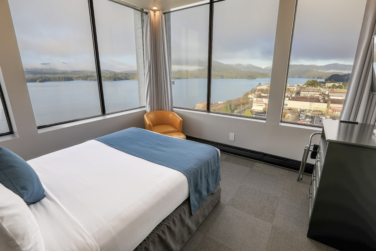 Highliner Hotel & Conference Centre photo 2