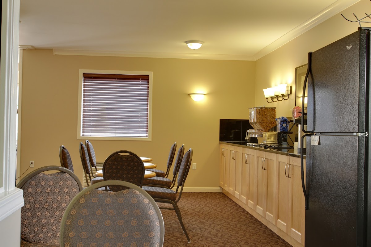 Glenwood Inn & Suites photo 3