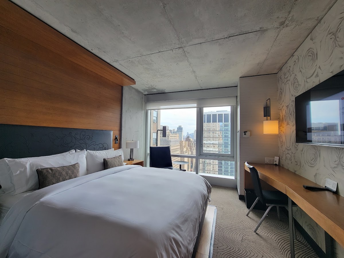 Renaissance New York Midtown Hotel photo 2