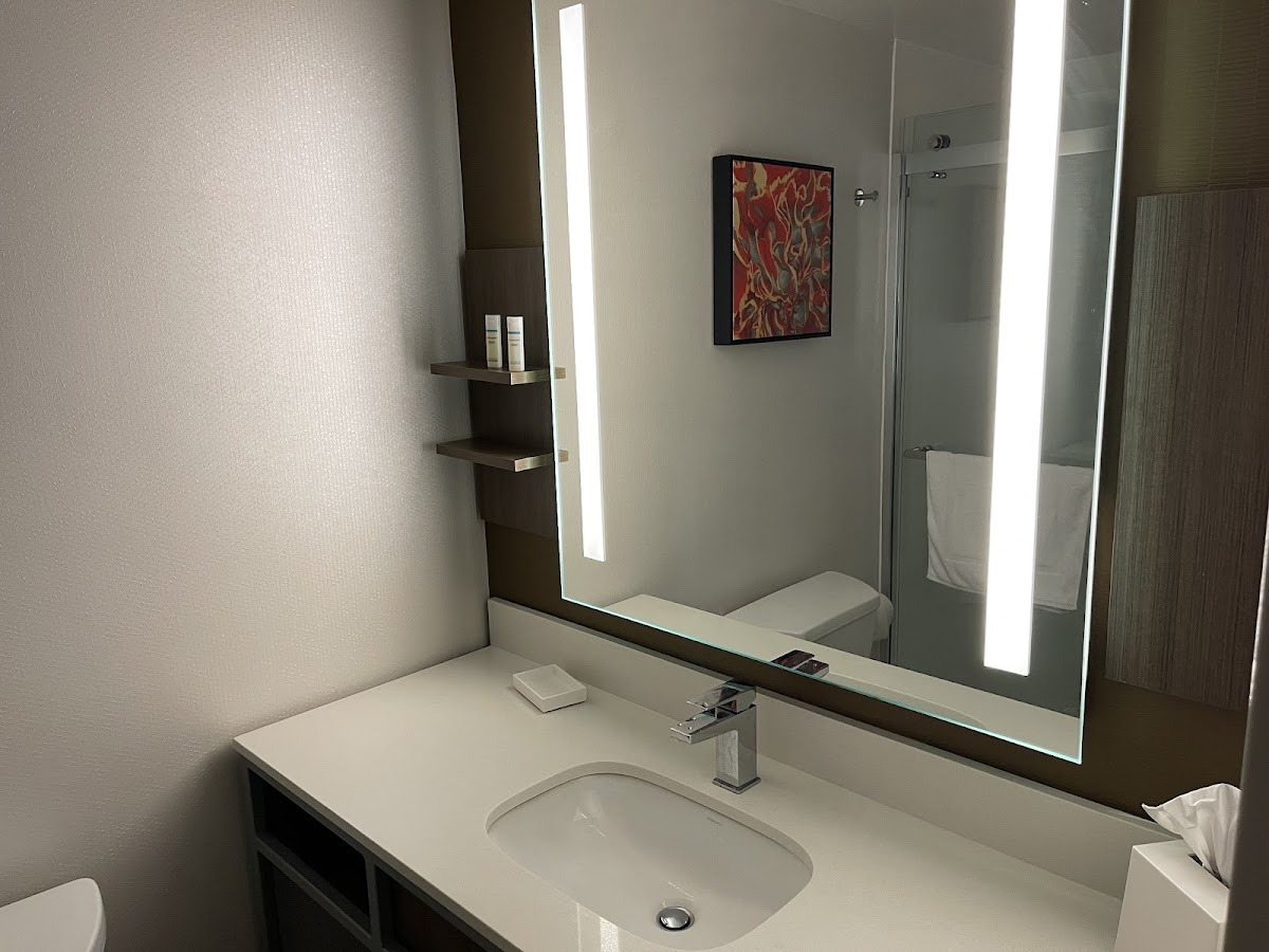 Hilton Garden Inn Columbia Airport photo 3