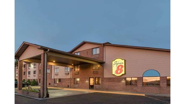 Super 8 by Wyndham Portsmouth