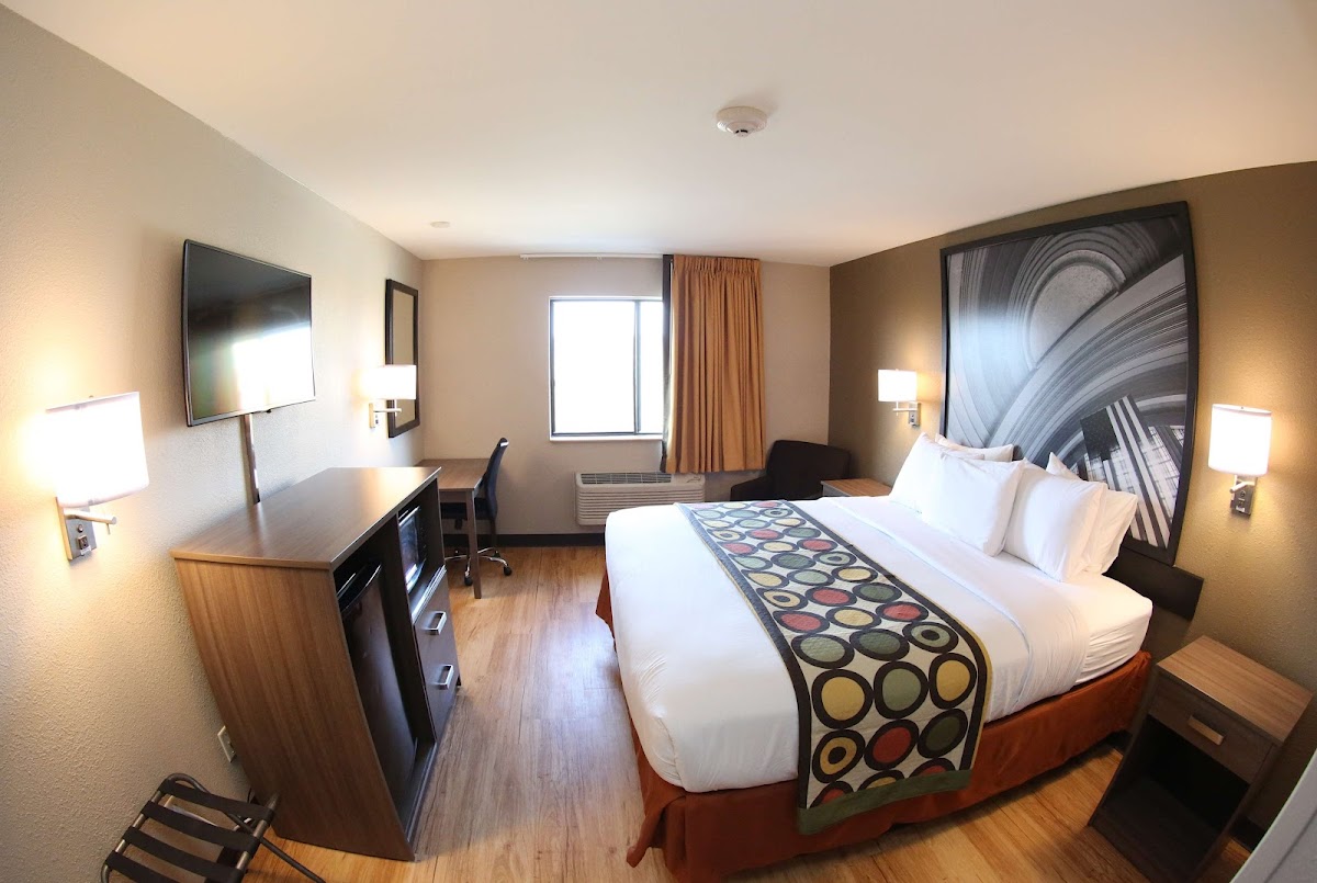 Super 8 by Wyndham Portsmouth photo 2